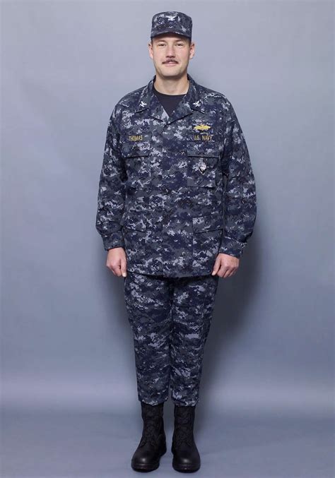 Navy Uniforms: Navy Uniforms News