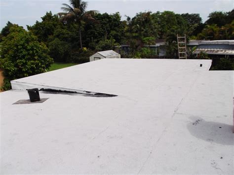 Roof Repairs & New Roofs in Miami Flat roof repair