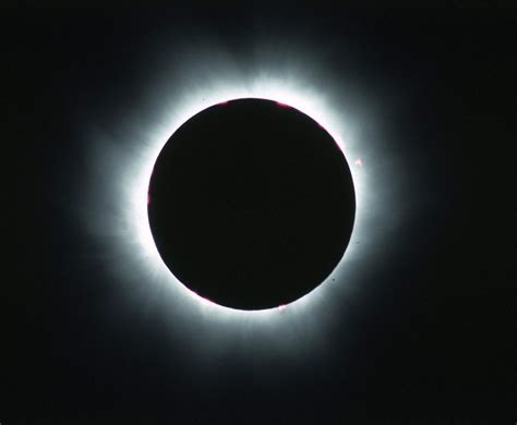 How to Take Great Pictures of the Solar Eclipse, Even With Your Phone in 2024 | Solar eclipse ...