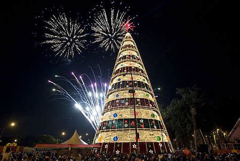 Brazil - Christmas Around The World - Pictures - CBS News