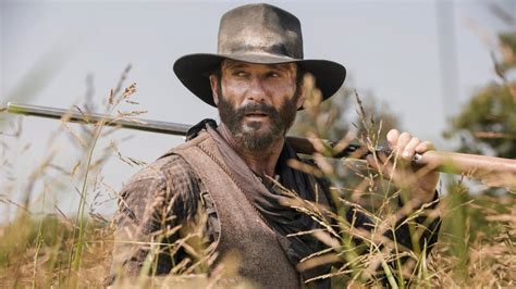 ‘Everything’s About His Family’: Tim McGraw and the Cast of ‘1883’ Open Up About This Epic ...