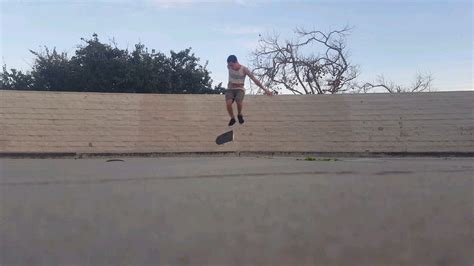 1st day skating in 2 years; Inward Heelflip : r/skateboarding