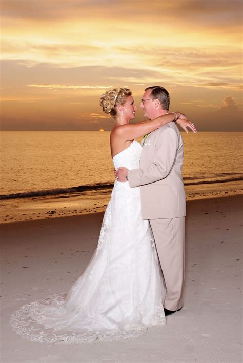 A Bright, Colorful Wedding at LaPlaya Beach and Golf Resort in Naples, Florida