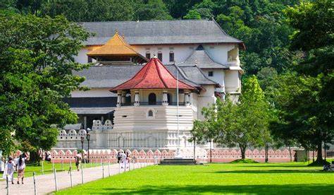 Temple Of Tooth, Bookingmart Holidays (Pvt) Ltd, Unlimited Journeys with Unlimited Memories ...