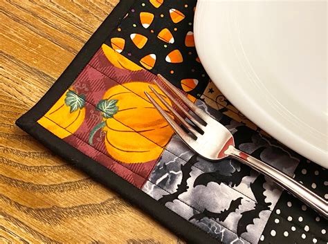 Halloween Placemats Set of 4 Halloween Quilted Placemats | Etsy