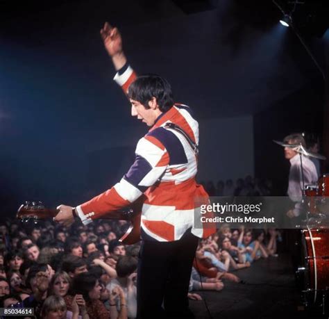 Pete Townshend Windmill Photos and Premium High Res Pictures - Getty Images