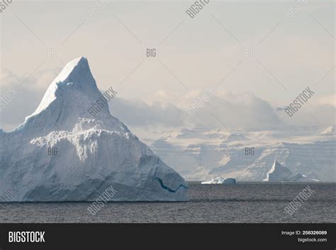 Giant Iceberg Arctic Image & Photo (Free Trial) | Bigstock