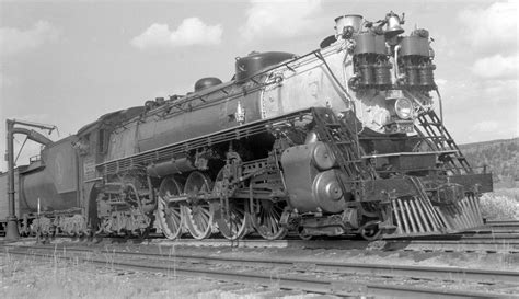 Great Northern type 4-8-4 locomotive engine number 2586 [2333 x 1346] | Locomotive, Locomotive ...