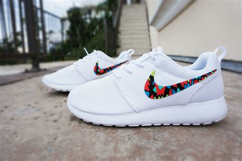 Pin by Davaijah on Nike | Nike shoes roshe, Nike free shoes, All white shoes