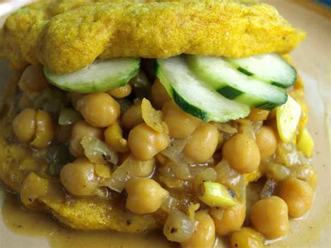 Doubles (Trinidad and Tobago) | Indian food recipes, Caribbean recipes, Food