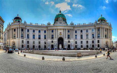 Istana Hofburg, Istana Musim Dingin Kekaisaran Yang Megah di Austria | Tour ke Eropa Terbaik 2023