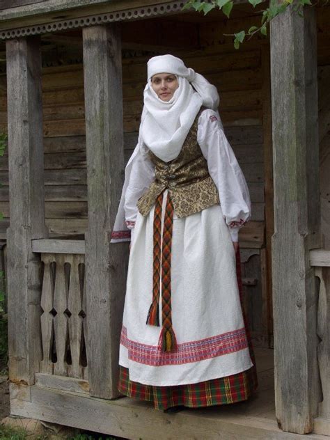 Pin by entropynchaos on SCA/Medieval | Lithuanian clothing, Folk ...