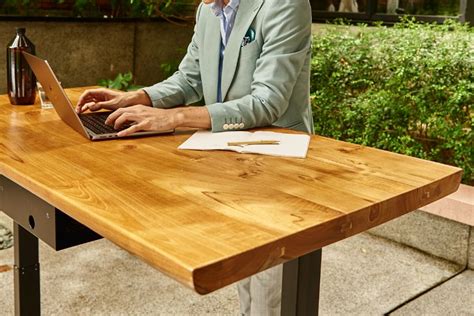 Woody Standing Desk | Woody Lab