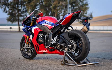 Download wallpapers Honda CBR1000RR-R Fireblade SP, 2020, exterior, new red CBR1000RR, superbike ...