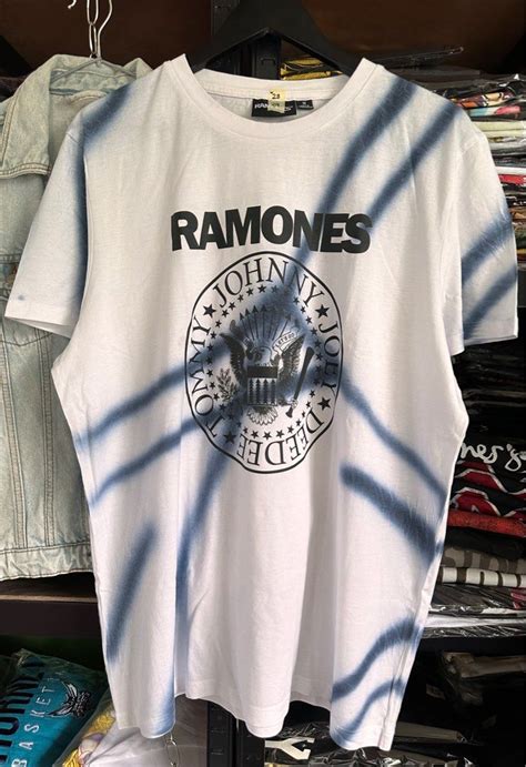 RAMONES Band Shirt, Men's Fashion, Tops & Sets, Tshirts & Polo Shirts on Carousell