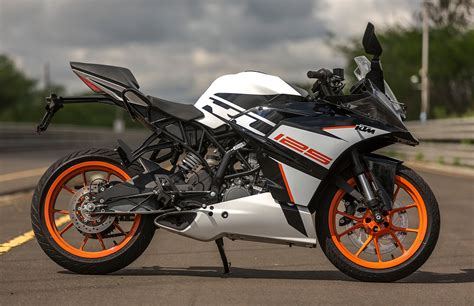 KTM RC 125 Review Image Gallery | BikeDekho