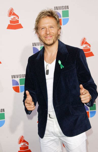 Noel Schajris Picture 1 - The 10th Annual Latin GRAMMY Awards - Arrivals