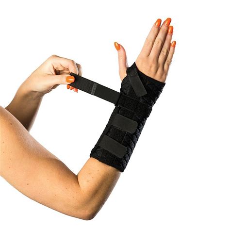 Maxheal Wrist Forearm Brace at ₹ 350 in Nagpur | ID: 20854812648