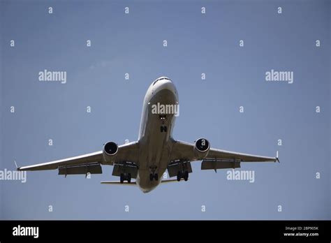 Lufthansa Cargo Stock Photo - Alamy