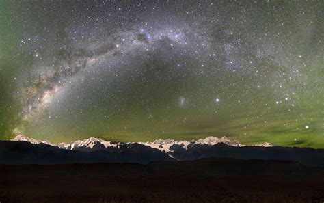 New Zealand Alps with the Milky way and southern light aurora