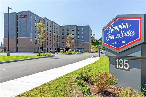 HAMPTON INN AND SUITES BOSTON/WALTHAM $71 ($̶9̶7̶) - Prices & Hotel Reviews - MA - Tripadvisor