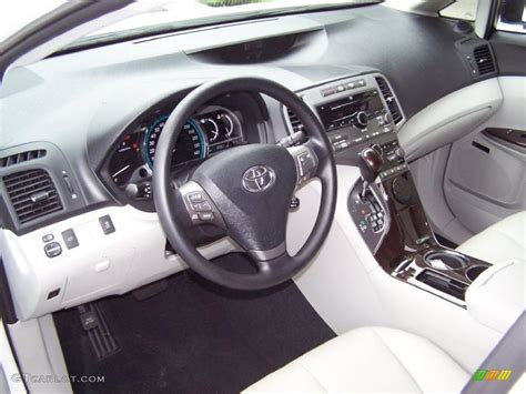 Gray Interior 2009 Toyota Venza V6 Photo #37496452 | GTCarLot.com