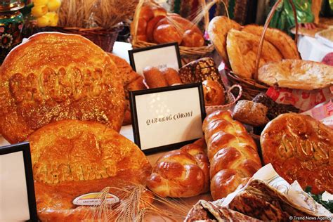 Int'l Bread Festival starts in Baku [PHOTO]