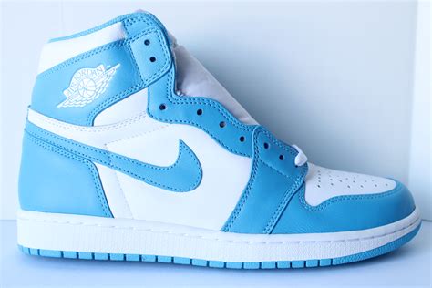 AuthentKicks | Air Jordan 1 Retro High OG UNC