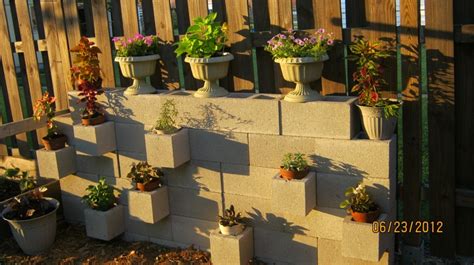 1000+ images about Block Wall, Fence on Pinterest | Planters, Cinder block walls and Concrete ...