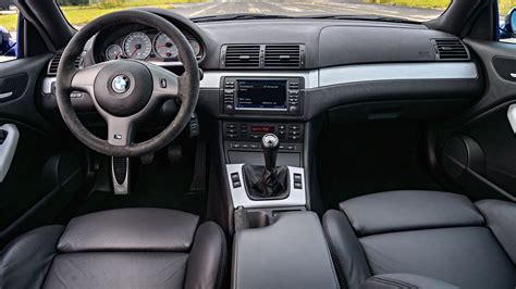 2004 Bmw 325i Interior