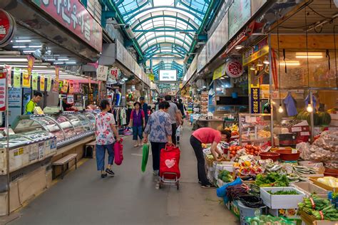 8 Best Street Markets in Seoul - Where to Go Shopping like a Local in Seoul? – Go Guides