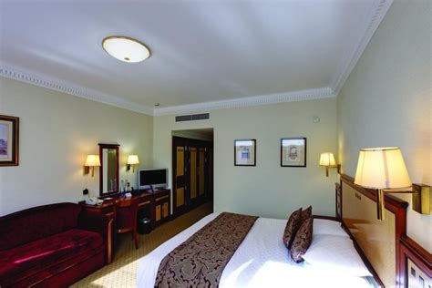 Jurys Inn London Holborn Hotel, London (Greater London) - Catchit.com