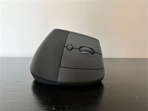 Logitech Lift Vertical Ergonomic Mouse