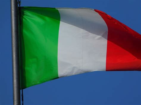 Free photo: Flag, Italy, Tricolor, Wind - Free Image on Pixabay - 1279672