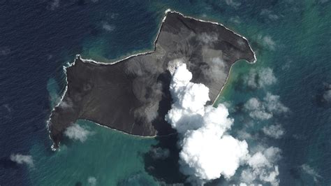 Tonga photos before and after volcano eruption, tsunami : NPR