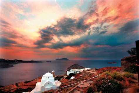 Best sunset: Top things to see & do at Milos | YourGreekIsland