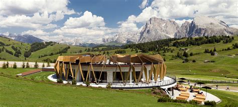 Alpina Dolomites - Spa On Top Of Europe’s Largest High-Altitude Plateau