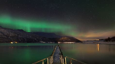 Tromso Norway Northern Lights October | Shelly Lighting