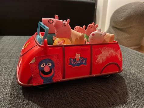 Peppa Pig family car + characters, Hobbies & Toys, Toys & Games on Carousell