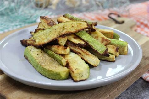 Parmesan Zucchini Fries | Foodtalk