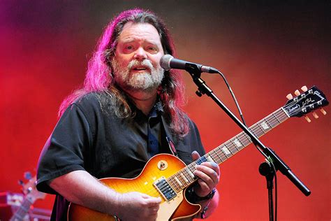 Roky Erickson, Psychedelic Rock Visionary, Dies at 71