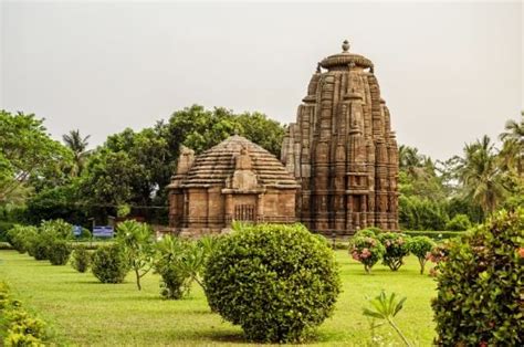 Rajarani Temple, Bhubaneswar - Timing, History & Photos