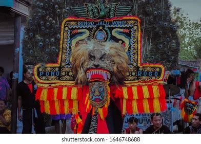 Reog Traditional Dance Ponorogo Indonesia Stock Photo 2145741723 ...