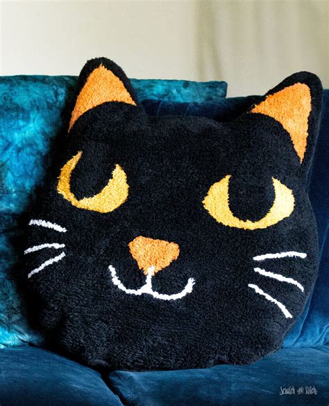 DIY Cat Pillow (Made from Bath Mats) by Scratch and Stitch