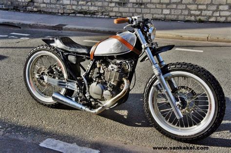 Hell Kustom : Suzuki DR350 By Sankakel