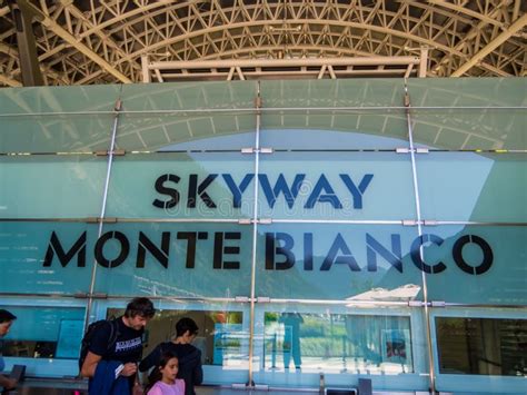 Skyway Monte Bianco, Aosta Valley, Italy Editorial Photo - Image of peak, alpine: 259431071