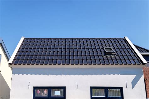 Solar Roof Tiles: Pros and Cons to Consider