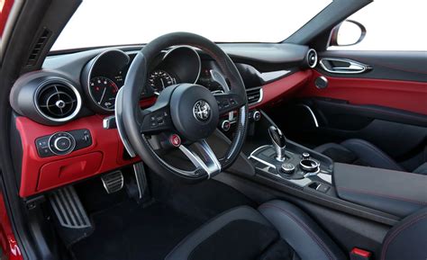 2018 Alfa Romeo Giulia Red Interior | Cabinets Matttroy