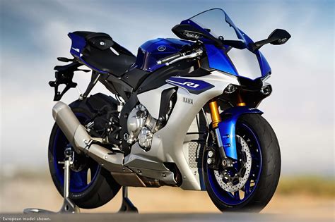 2015 Yamaha YZF-R1 - Game On - Asphalt & Rubber