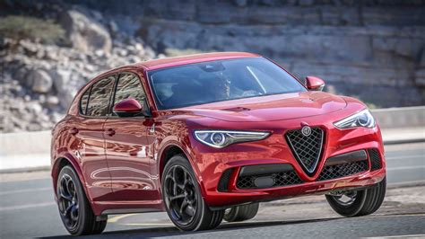 Prueba Alfa Romeo Stelvio Quadrifoglio 2018: el SUV más deportivo